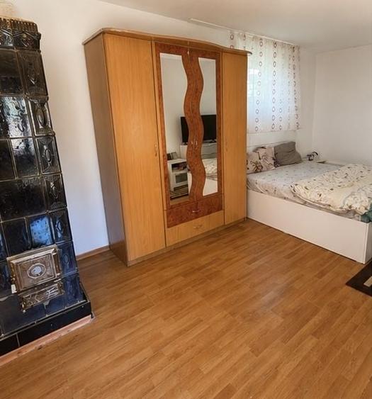 Vand casa la curte in sectorul 1 Bucuresti - 1
