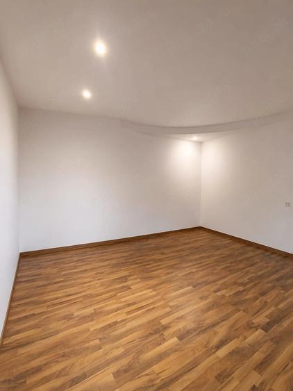Casă cu 2 camere cu Teren 1100 Mp în Golești (Ștefănești)