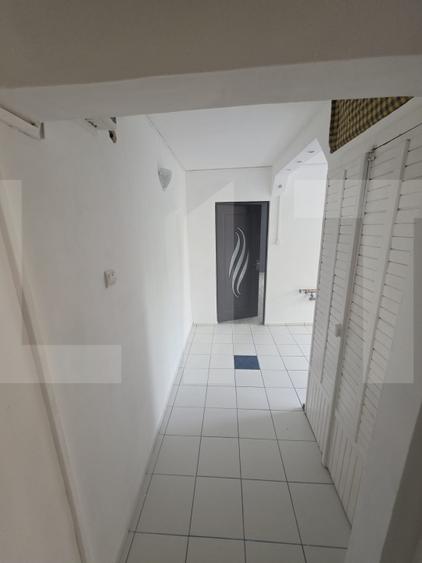 Apartament cu 3 camere semidecomandat în Ciucului