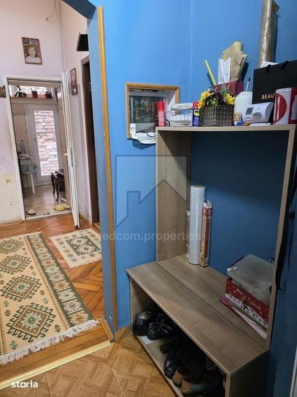 Apartament cu 4 camere decomandat în Sebastian
