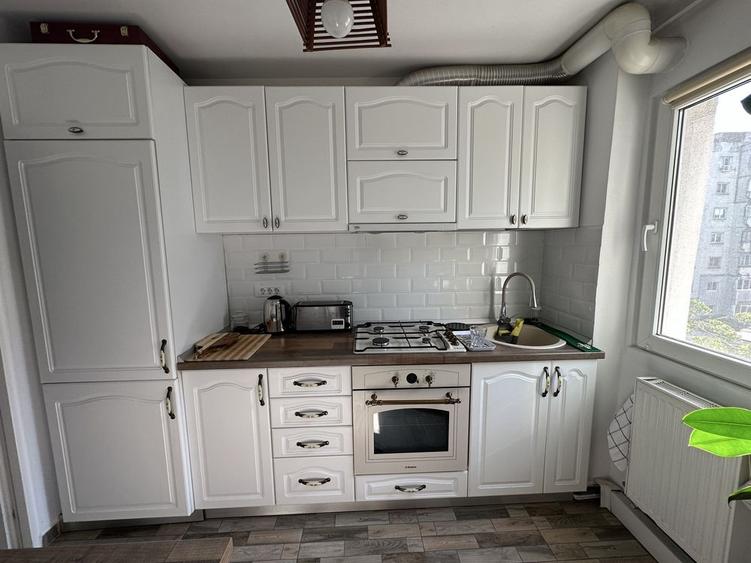 Apartament cu 2 camere semidecomandat în Tătărași