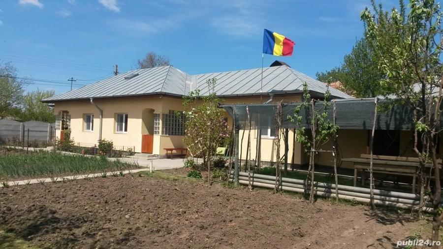 Casă cu 4 camere în Ionașcu