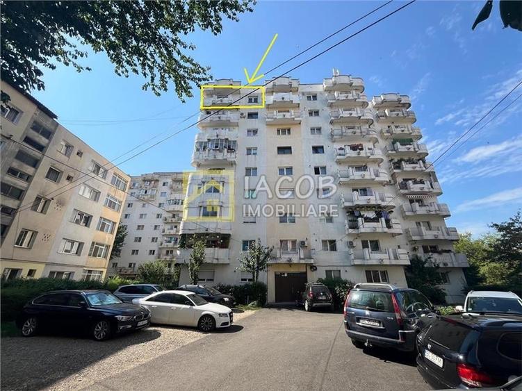 Apartament cu 3 camere decomandat în Narcisa