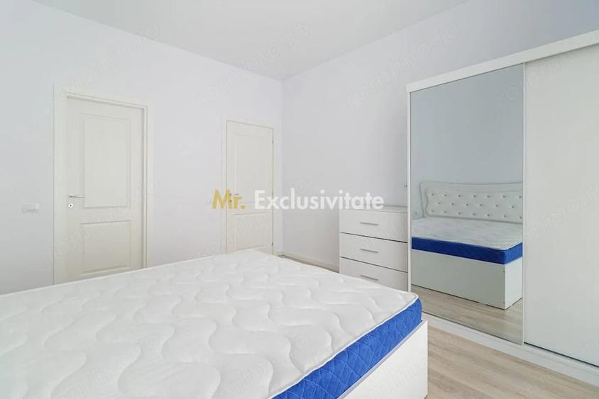 Apartament cu 3 camere semidecomandat în 1 Decembrie