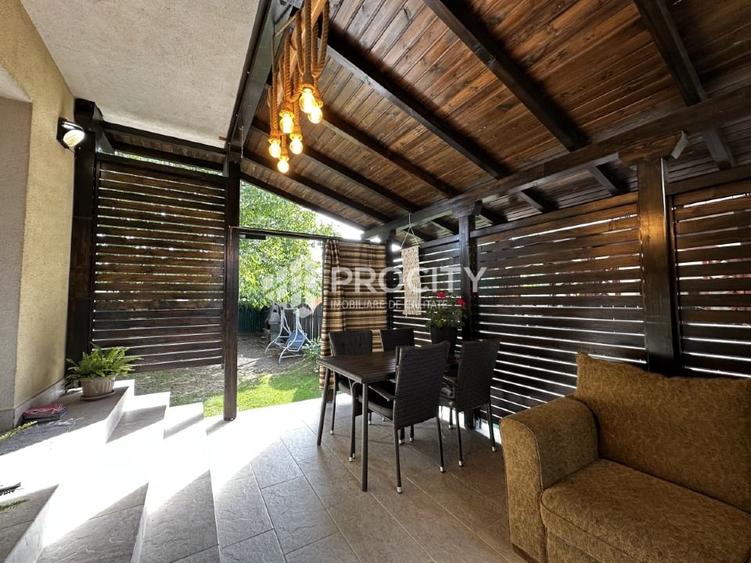 Duplex cu 5 camere cu Canalizare în Valea Lupului