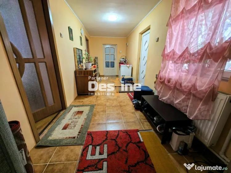 Apartament cu 2 camere decomandat în Cug