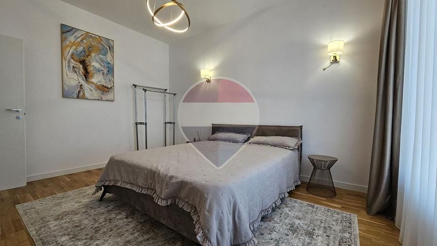 Casă individuală cu 5 camere cu Teren 452 Mp în Corbeanca