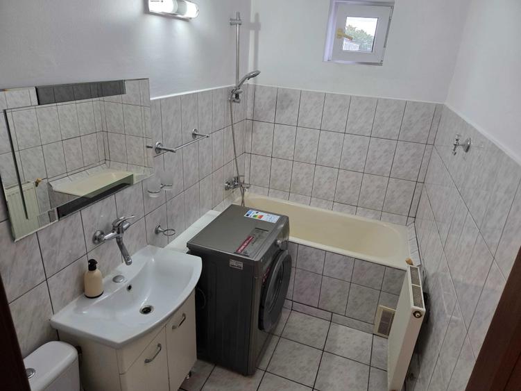 Apartament cu 2 camere semidecomandat în Solidarității