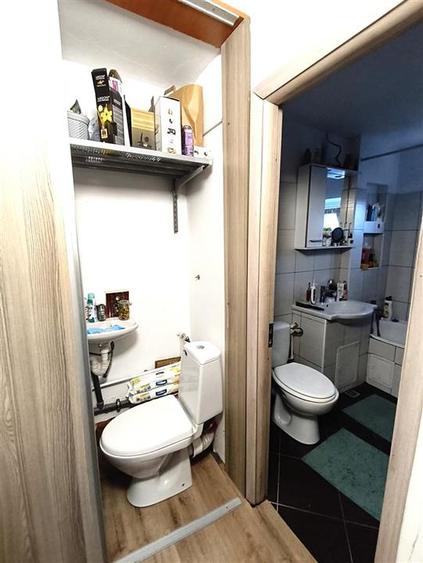 Apartament cu 3 camere semidecomandat, mobilat în Micro 3