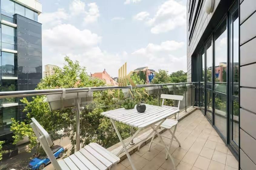 Apartament cu 3 camere, mobilat în Polonă