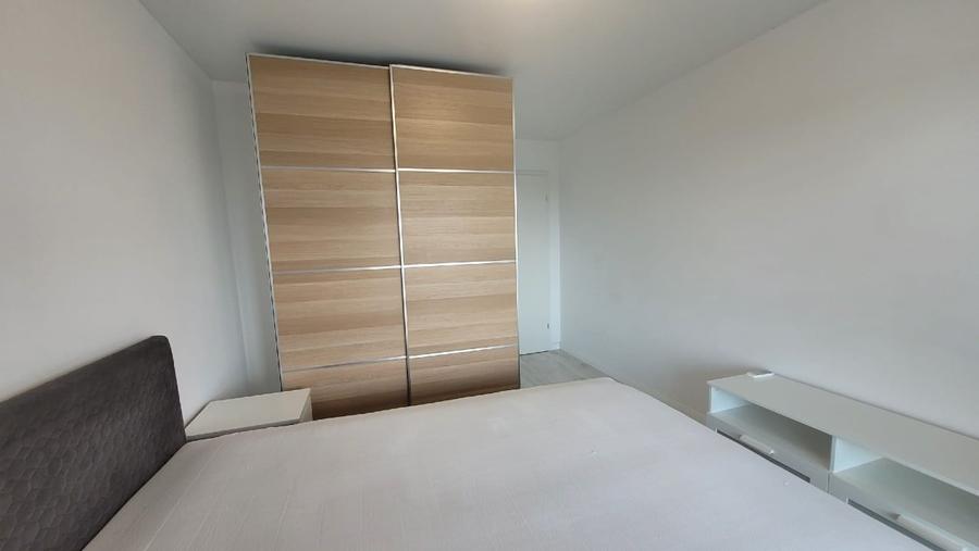 Apartament cu 2 camere semidecomandat, mobilat în Berceni