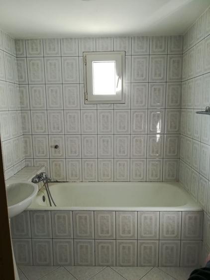 Apartament cu 4 camere decomandat, mobilat în Lujerului