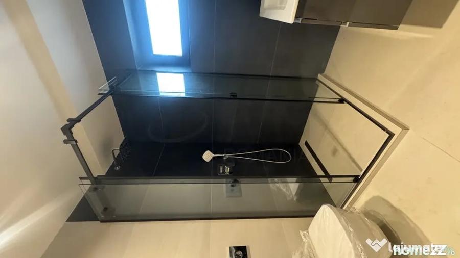 Casă cu 5 camere cu Teren 300 Mp în Băneasa