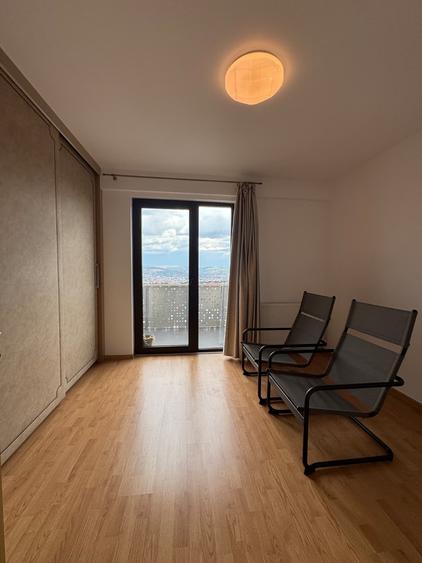Apartament cu 3 camere decomandat în Zorilor