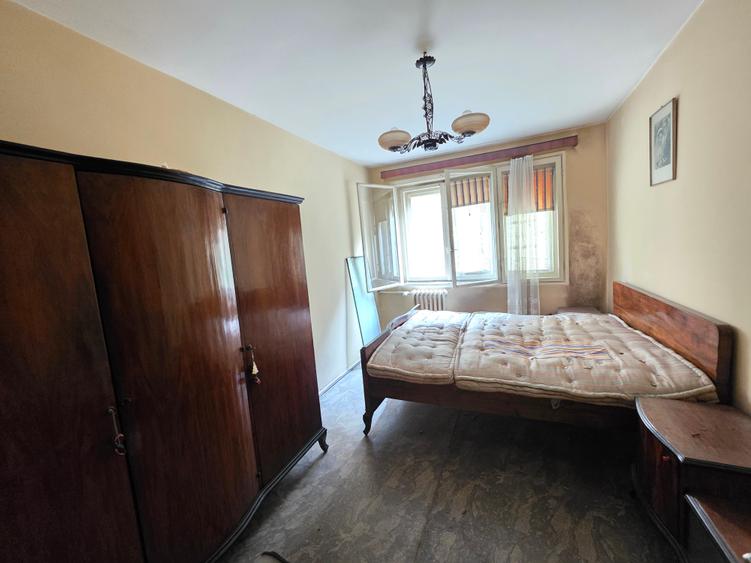 Apartament cu 2 camere decomandat în Tineretului