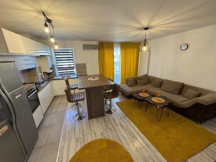 Apartament cu 2 camere decomandat, mobilat în Tomis Plus
