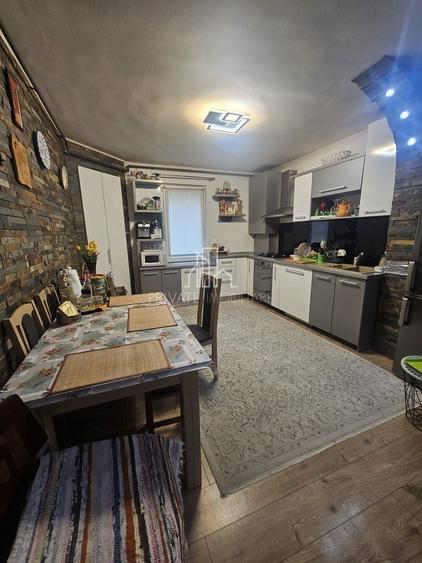 Apartament cu 2 camere decomandat în Tudor