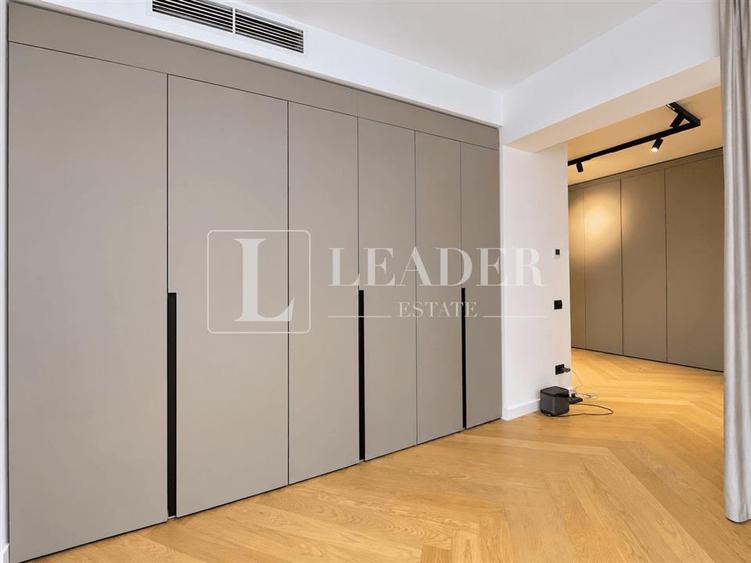 Casă cu 5 camere cu Teren 430 Mp în Pipera