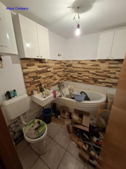 Apartament cu 4 camere în Crângași