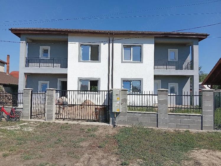 Casă cu 3 camere cu Teren 302 Mp în Giroc