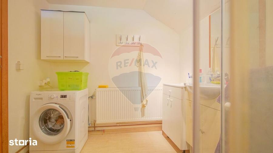 Casă cu 3 camere cu Teren 8100 Mp în Ucea