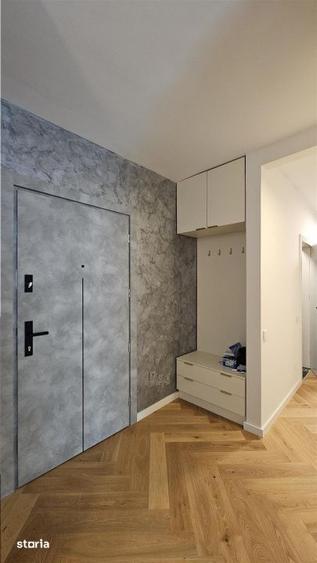 Apartament cu 3 camere semidecomandat, mobilat în Plopilor