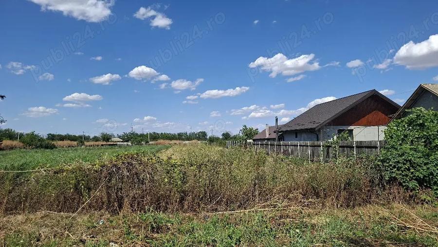 Teren de 2250 mp, în Șoldanu