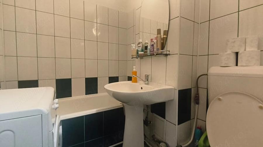 Garsonieră decomandată în 22 Decembrie