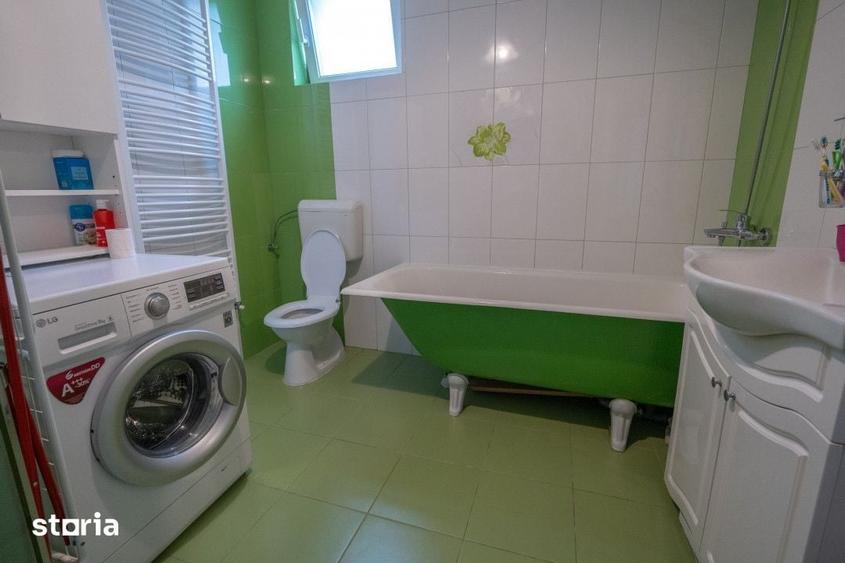 Casă cu 5 camere cu Teren 900 Mp în Burdea