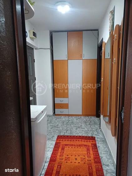 Apartament cu 2 camere decomandat în Podu Roș
