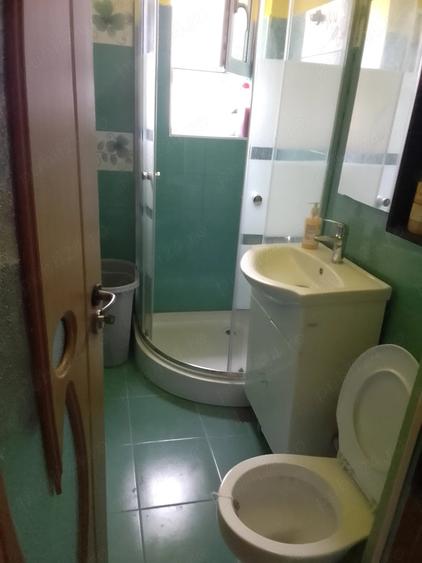Apartament cu 3 camere decomandat în Valea Rosie