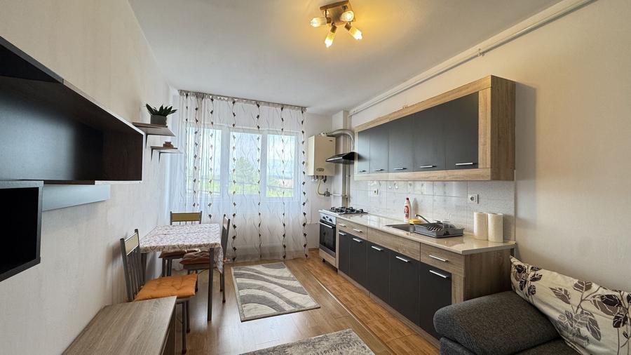 Apartament cu 2 camere semidecomandat, mobilat în Mănăștur
