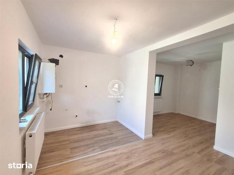 Casă cu 6 camere cu Teren 500 Mp în Păcurari