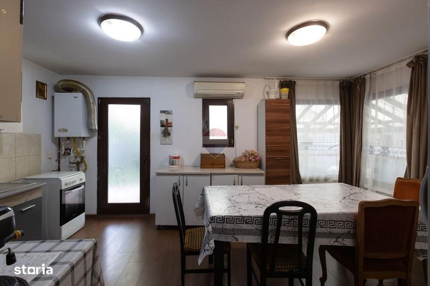 Casa P+M cu 6 camere de vanzare strada Calea Moldovei - 17
