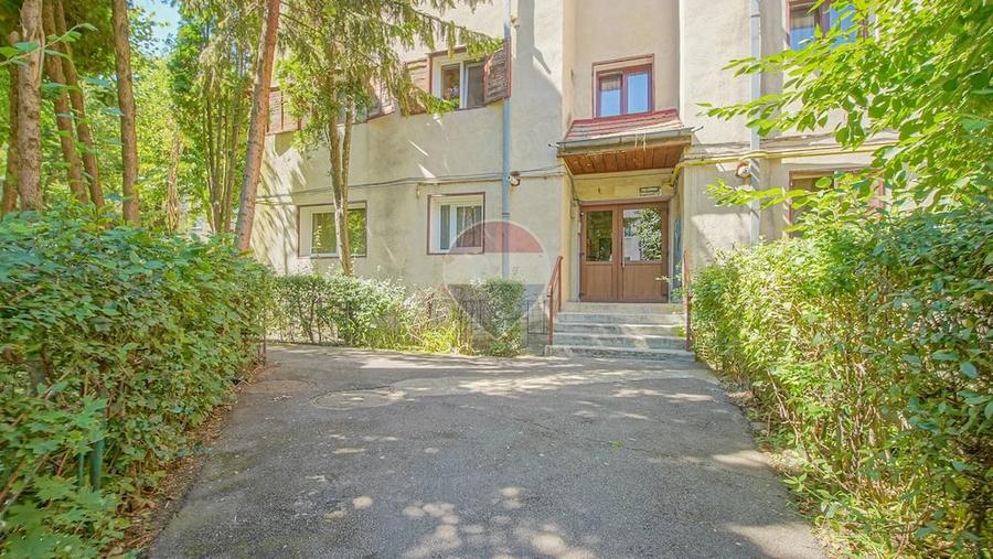 Apartament cu 2 camere decomandat în Răcădău