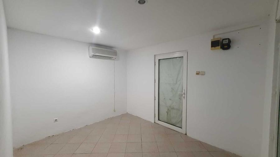 Spațiu comercial, de 65 mp, în Periș