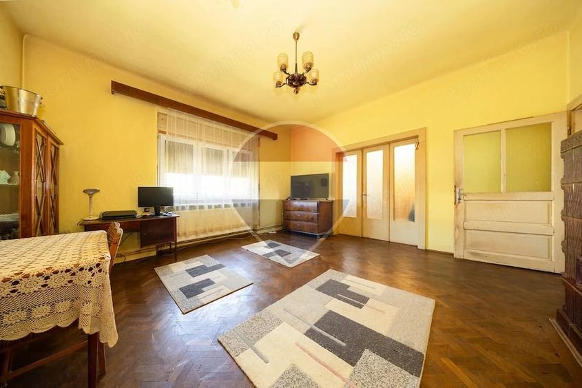 Casă cu 3 camere cu Teren 369 Mp în 13 Decembrie