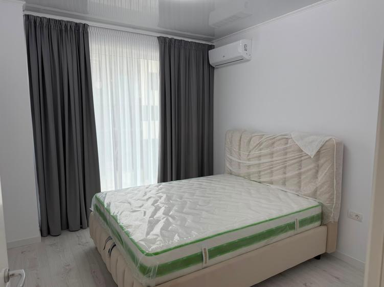 Apartament cu 4 camere decomandat în Sat Vacanță