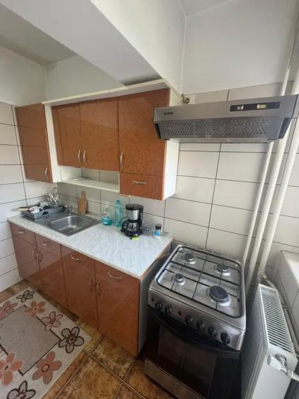 Apartament cu 2 camere decomandat, mobilat în Unirii