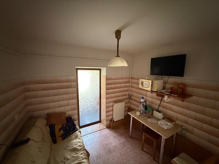 Apartament cu 2 camere decomandat, mobilat în Buzaului