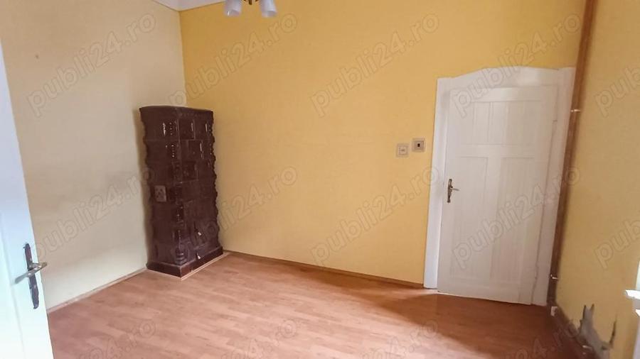 Locuin?a ultracentrala compusa din doua apartamente cu intrari separate - 5