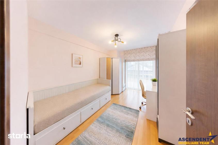 Apartament cu 4 camere, mobilat în Central