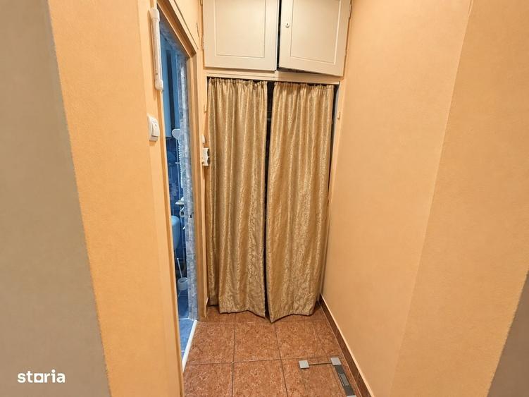Apartament cu 3 camere în Andrei Mureșanu