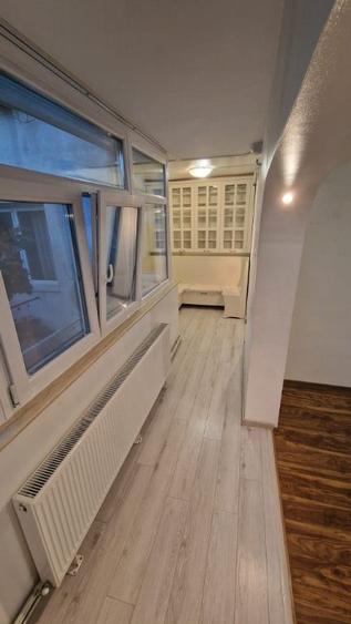 Apartament cu 3 camere decomandat în Galata