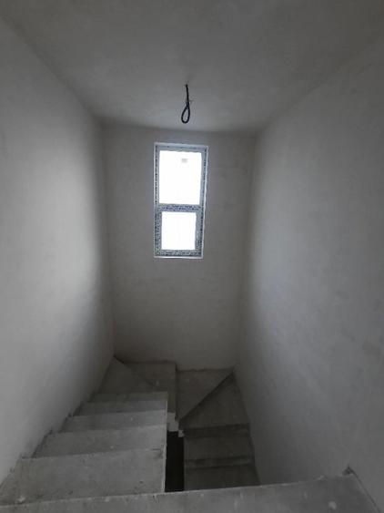 Casă individuală cu 4 camere cu Teren 340 Mp în Joița