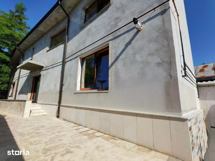 Casă cu 3 camere cu Teren 300 Mp în Brătianu