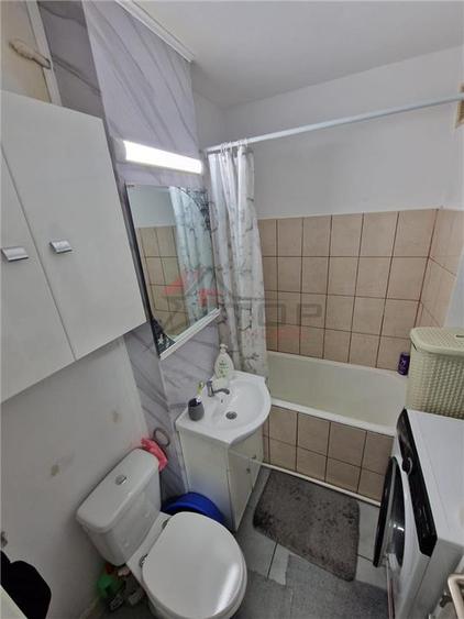 Apartament cu 2 camere decomandat în Mircea cel Bătrân