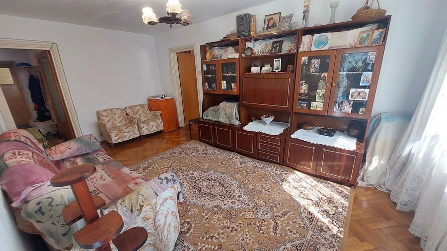 Apartament cu 4 camere în Chișinau
