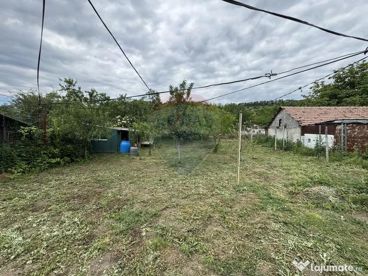 Casă cu 7 camere cu Teren 1026 Mp în Dârlos