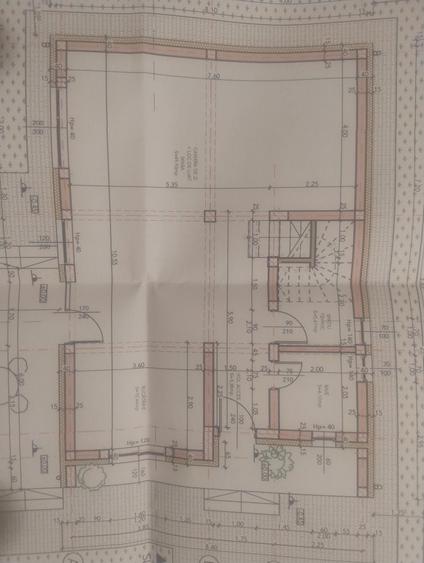 Casă cu 4 camere în Crâng